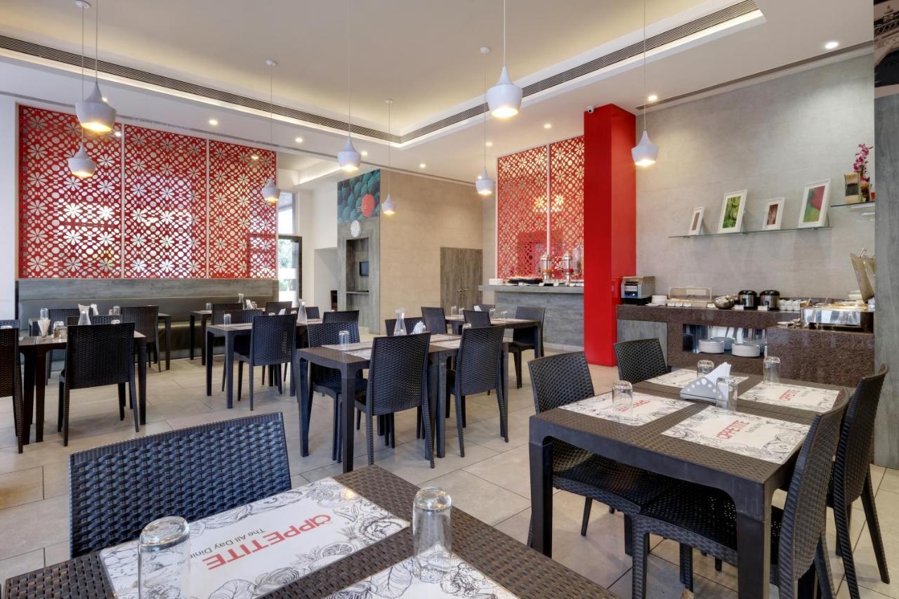 7 Apple Hotel, Vadodara Ngoại thất bức ảnh
