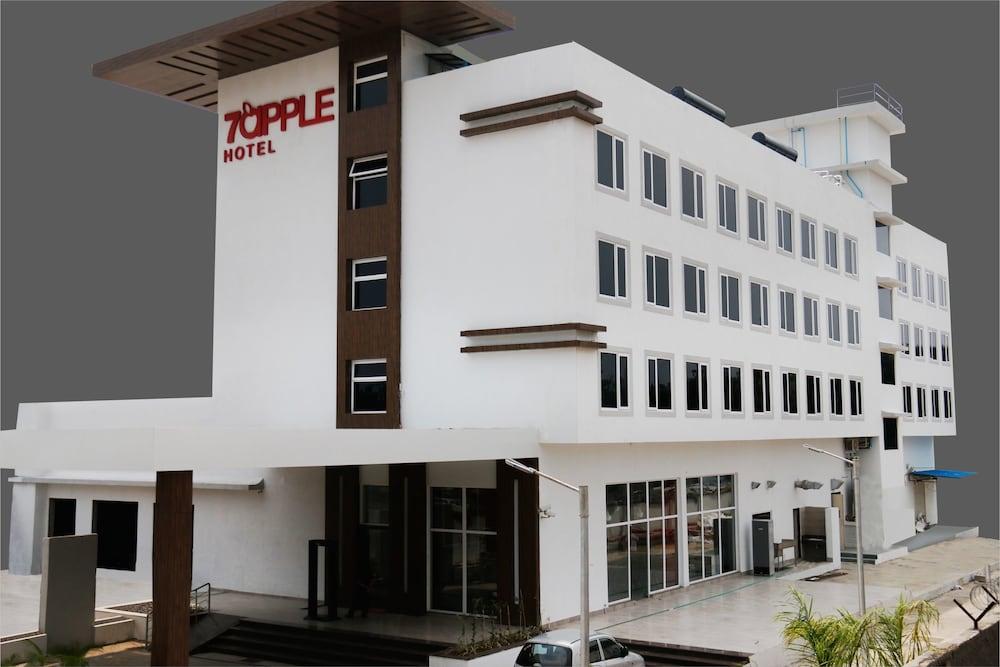 7 Apple Hotel, Vadodara Ngoại thất bức ảnh