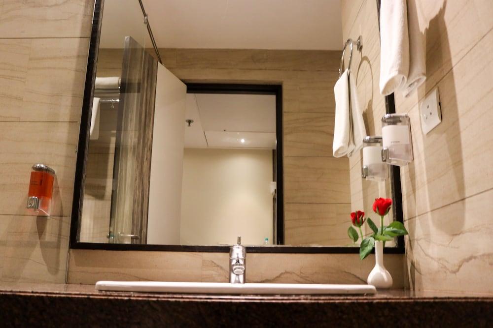 7 Apple Hotel, Vadodara Ngoại thất bức ảnh